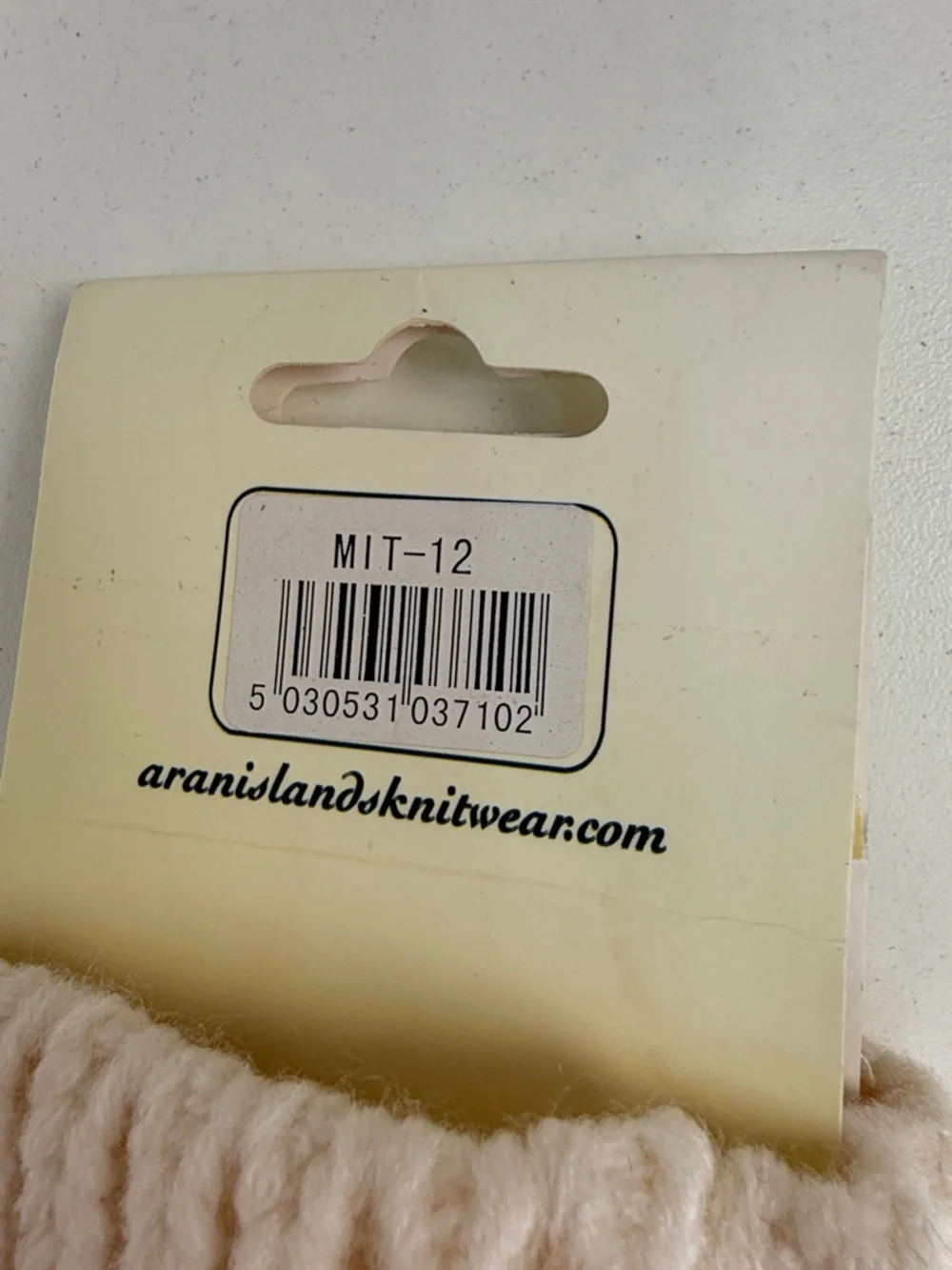 Aran Islands Knitwear Cream Cable Knit Fingerless Gloves Wool NWT